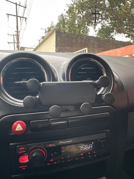 Автодержатель для телефона авто  холдер смартфона в машину