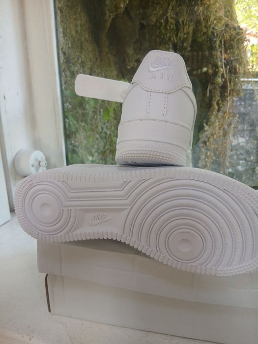 Ténis Nike Air Force 1 Clássico
