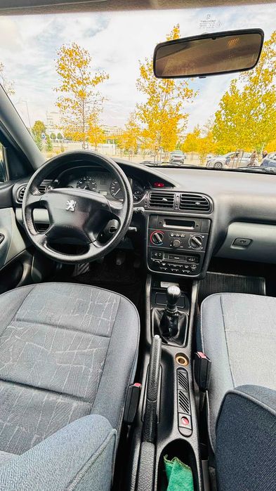 Peugeot 406 1.6i 88cv | 60.370 km | 1999 | Muito estimado