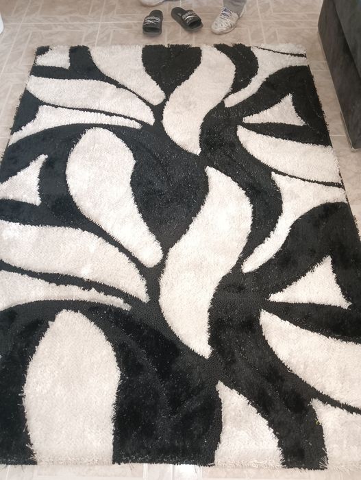 2 carpetes e 4 tapetoes