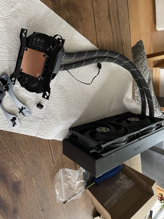 ARCTIC Liquid Freezer II - 240 RGB Black