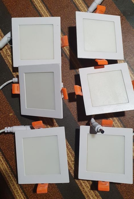 Лед светильник потолочный,врезной