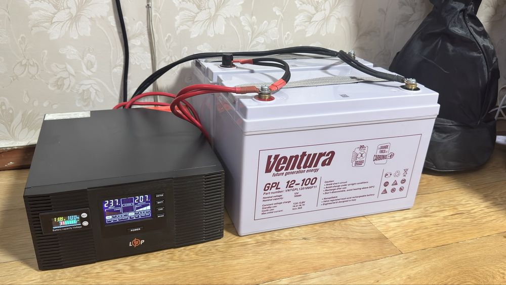 Инвертор зарядная станция 1кВт logicpower lpm-psw-1500va + 2 АКБ по 100Ah