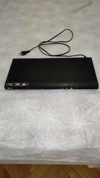 DVD LG караоке модель DVX488K