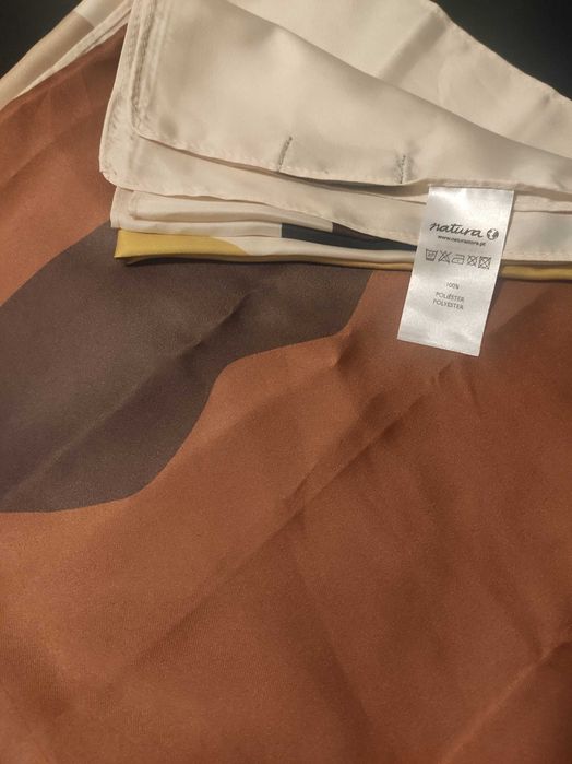 Lenço novo, super elegante