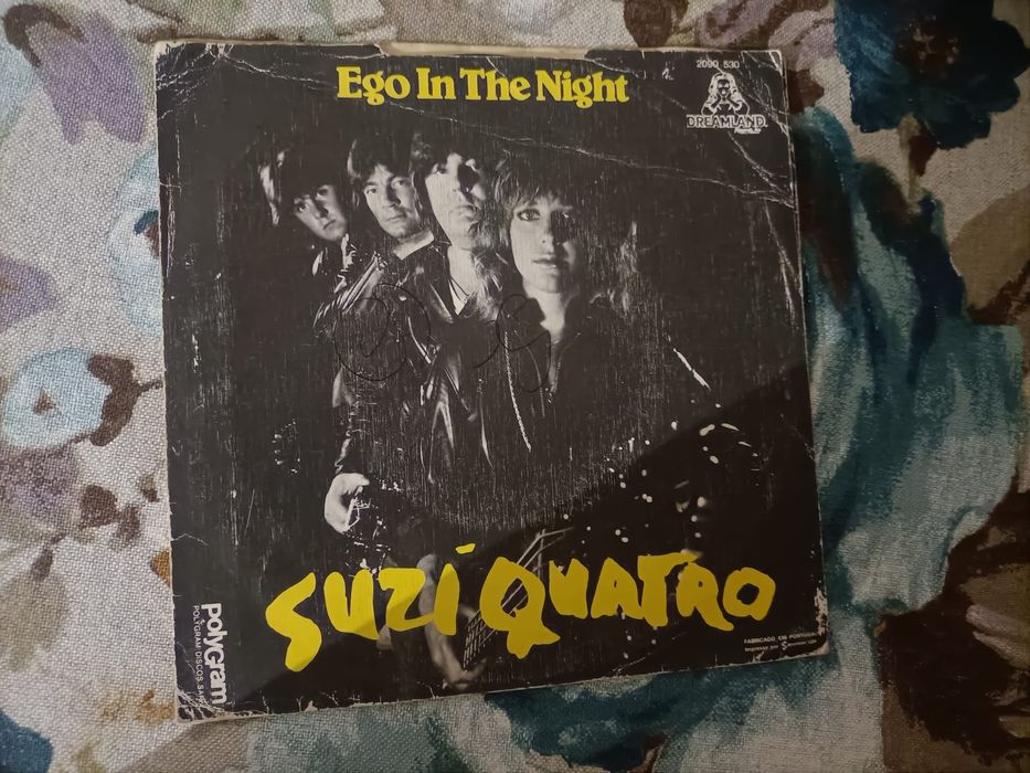 Três discos de vinil, Susie Quatro