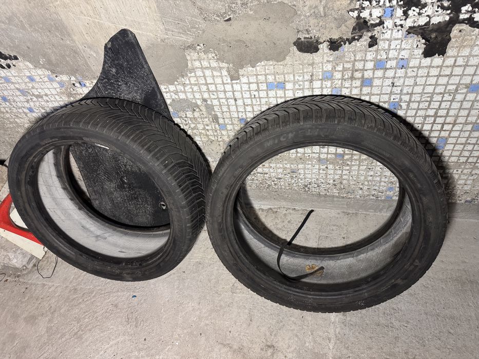 Пара зимової гуми Michelin 225/40 R18 16рік