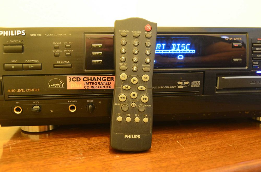 Leitor e Gravador de CD's Philips CDR 785