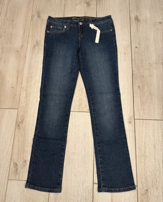Całkowicie nowe zgrabne jeansy na niższą osobę rozm.M