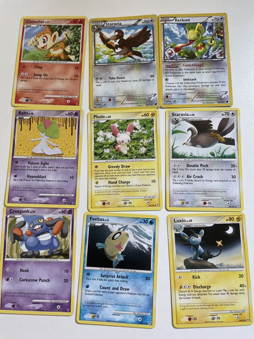Cartas Pokémon diversos anos