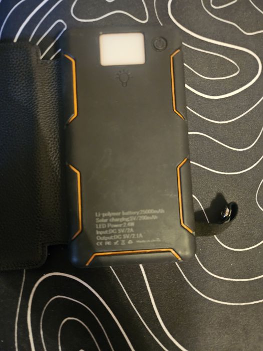 Powerbank solarny 25000 mAh