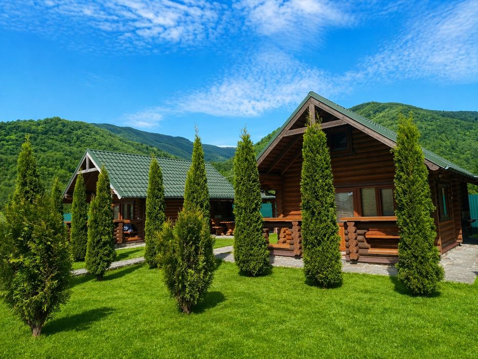 Продаж дачі неподалік озера Синевир