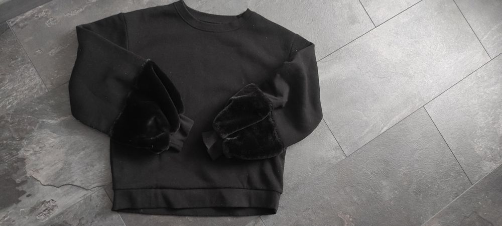 Czarna bluza, luźne rękawy z misiem S / 36 puszysty miś
