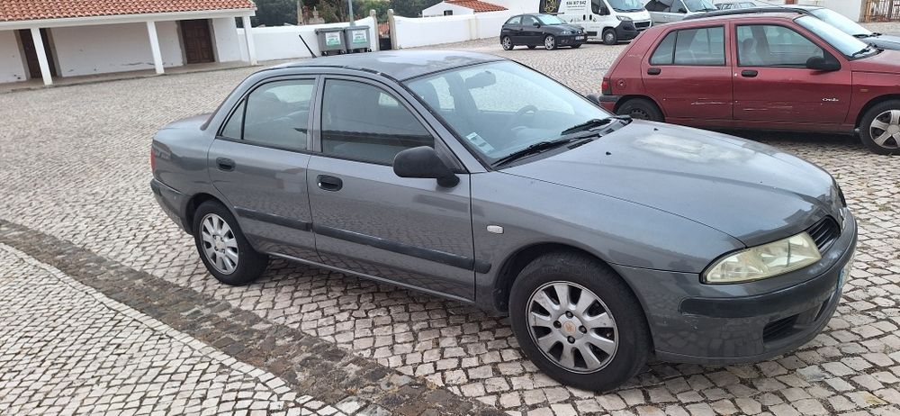 Mitsubishi carisma 1.3 classic gasolina