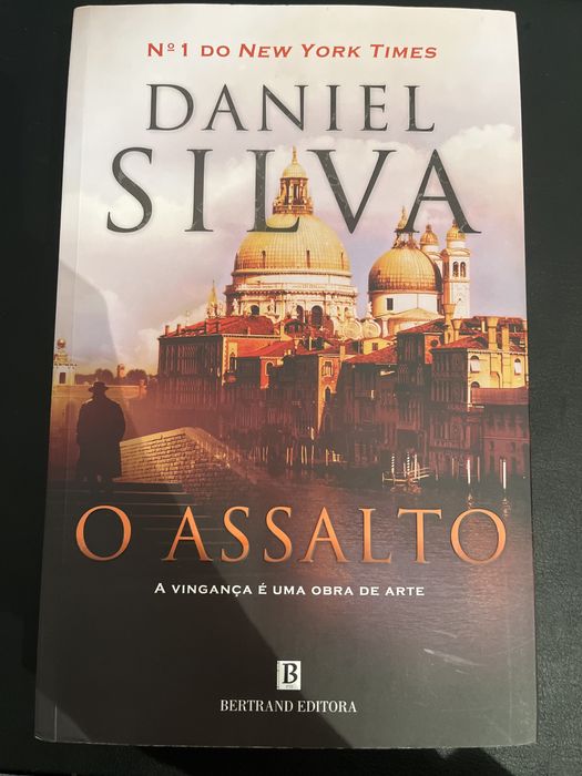 Livro O Assalto - Daniel Silva