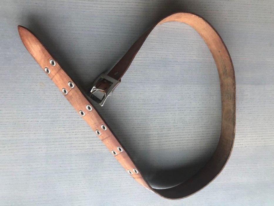 Sprzedam pas Harcerski - skóra - 40 lat - stan idealny - Rarytas