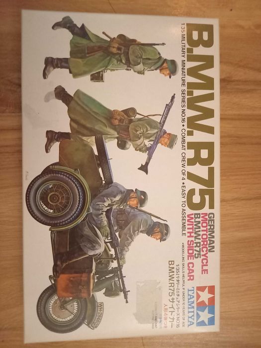 B.M.W. R75  motocykl z bocznym koszem 1:35 TAMIYA