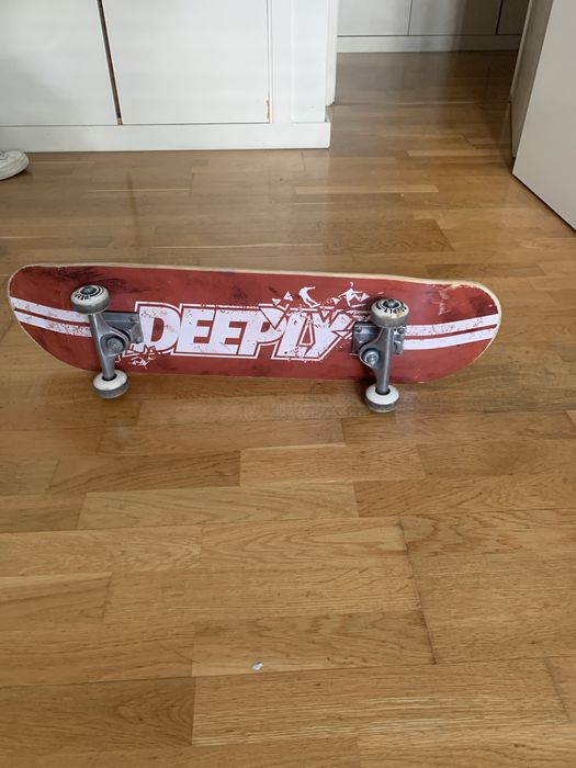 Skate deeply em muito bom estado