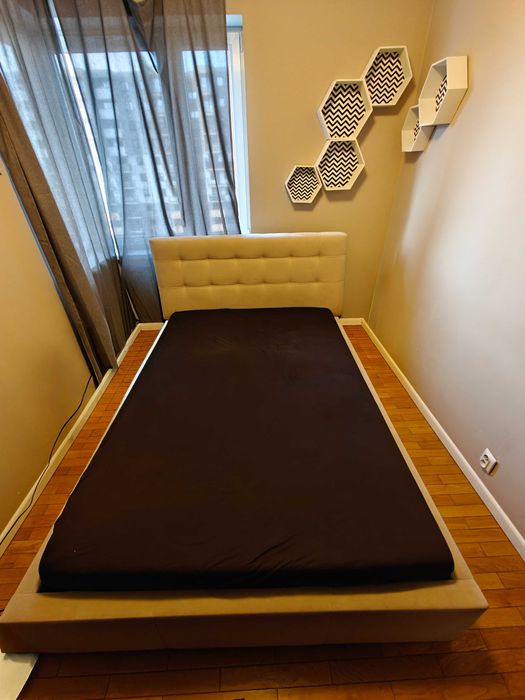 Łóżko materac powierzchnia spania 140x200 otwierane sprawne komplet