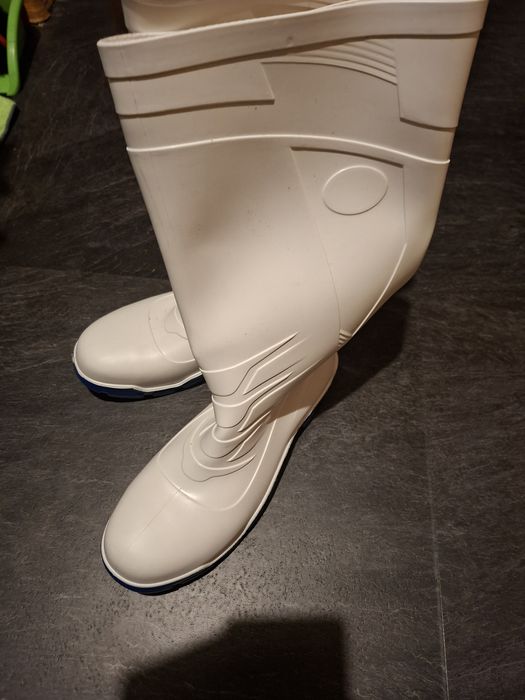 Buty gumowe białe