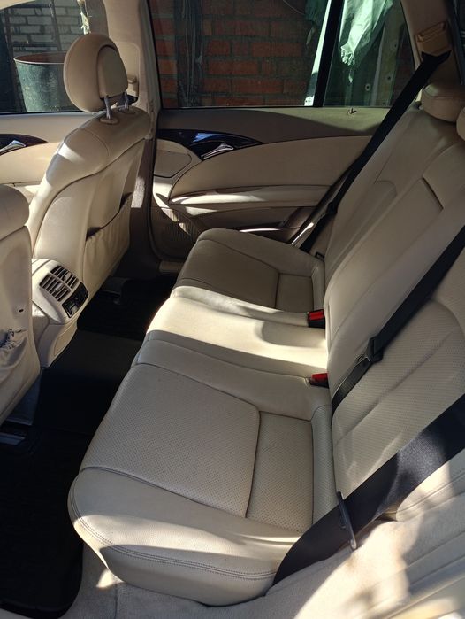 Продається MERCEDES -BENZ E220