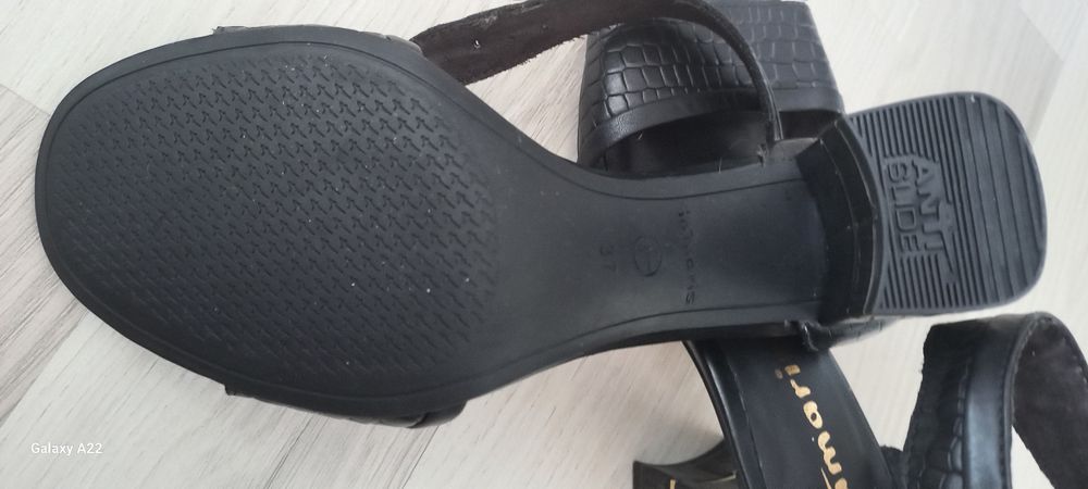 Sandały damskie skórzane Tamaris