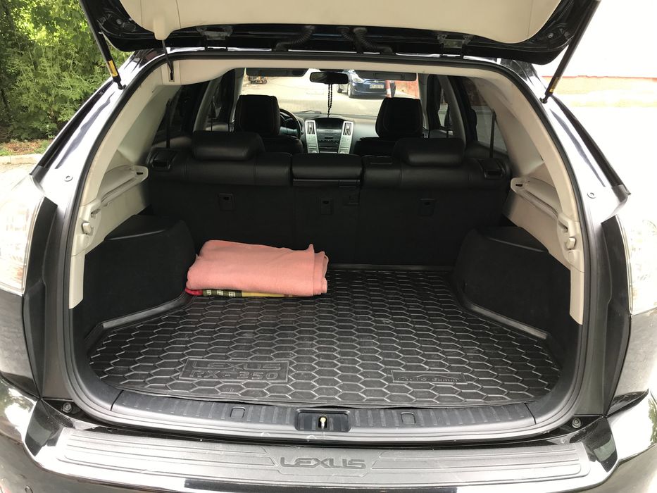 Продаю хороший автомобіль