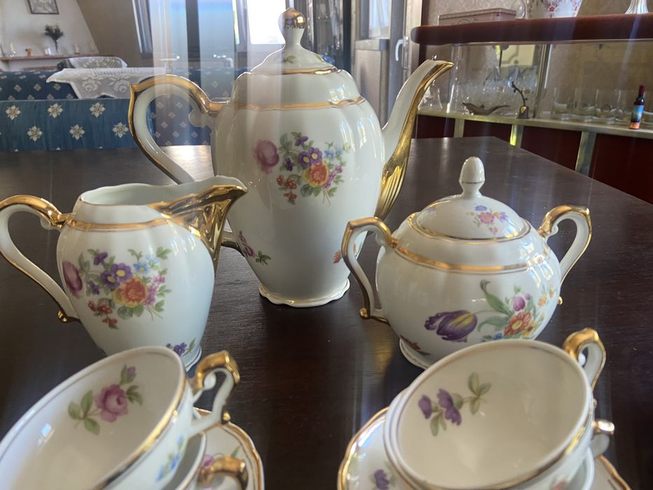 Servicço de café