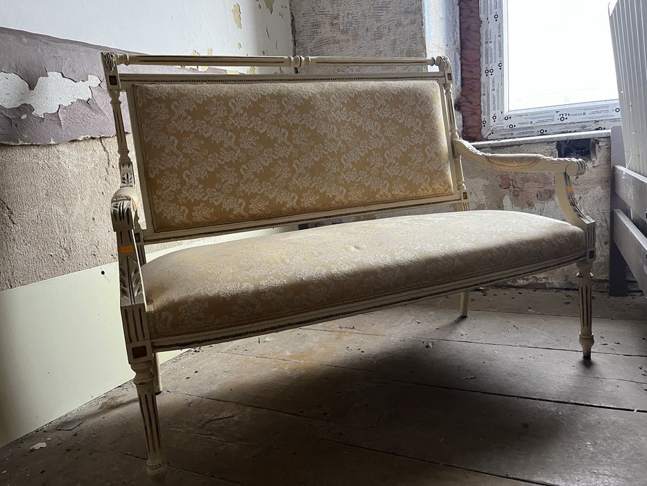 Stara Stylowa Sofa
