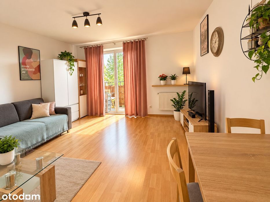 Układne 2pokojowe mieszkanie 40m2 ; blok 2000r., garaż, balkon