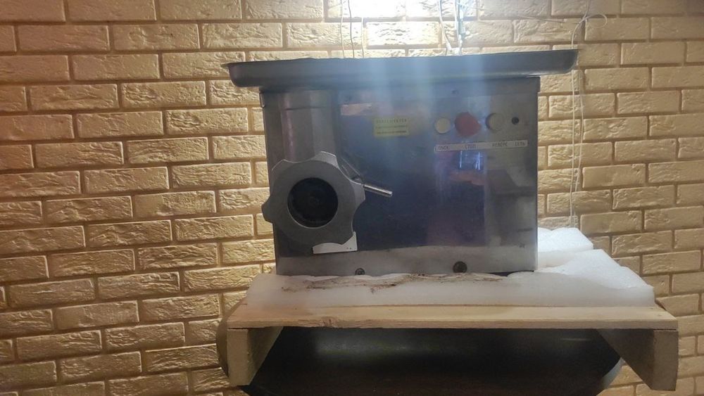 Продам м'ясорубку МІМ 300М