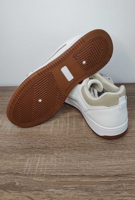 Sapatilhas casuais marca berg brancas (42)