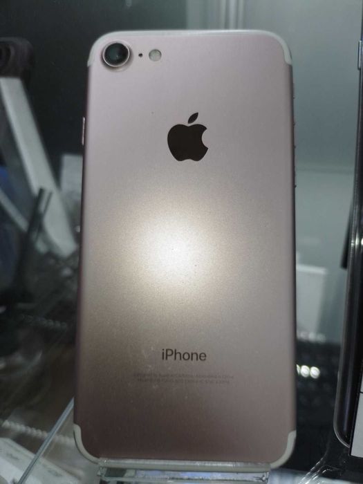 Продам телефон iphone 7