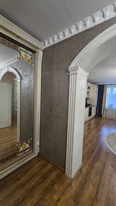 Продається класична 2-кімнатна квартира в м. Ужгород, вул. Вишнева