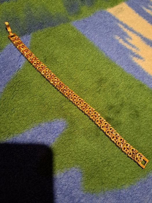 Bransoletka na rękę.