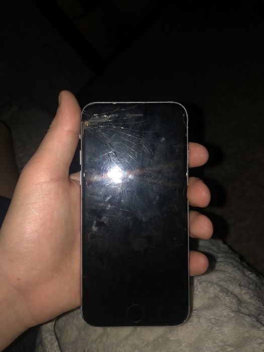 Айфон 6s в непоганому стані!!!