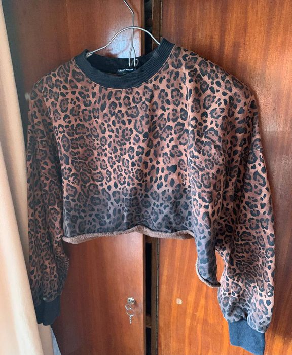 Продам жіночу коротку кофту