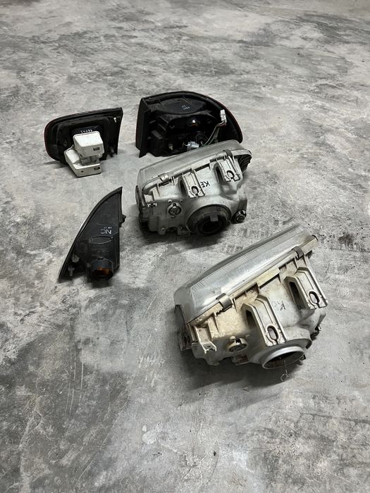 Faróis e farolins originais Honda Civic vti EG9