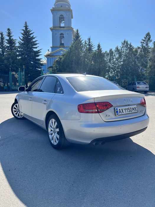 Продам Ауді А4 в гарному стані