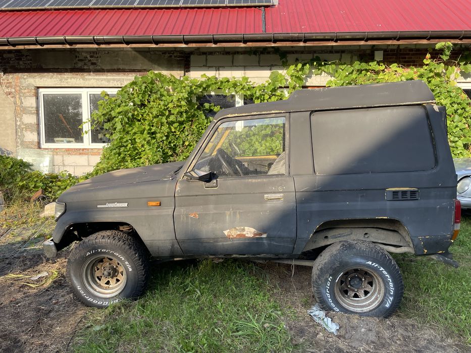 Toyota Land Cruiser
