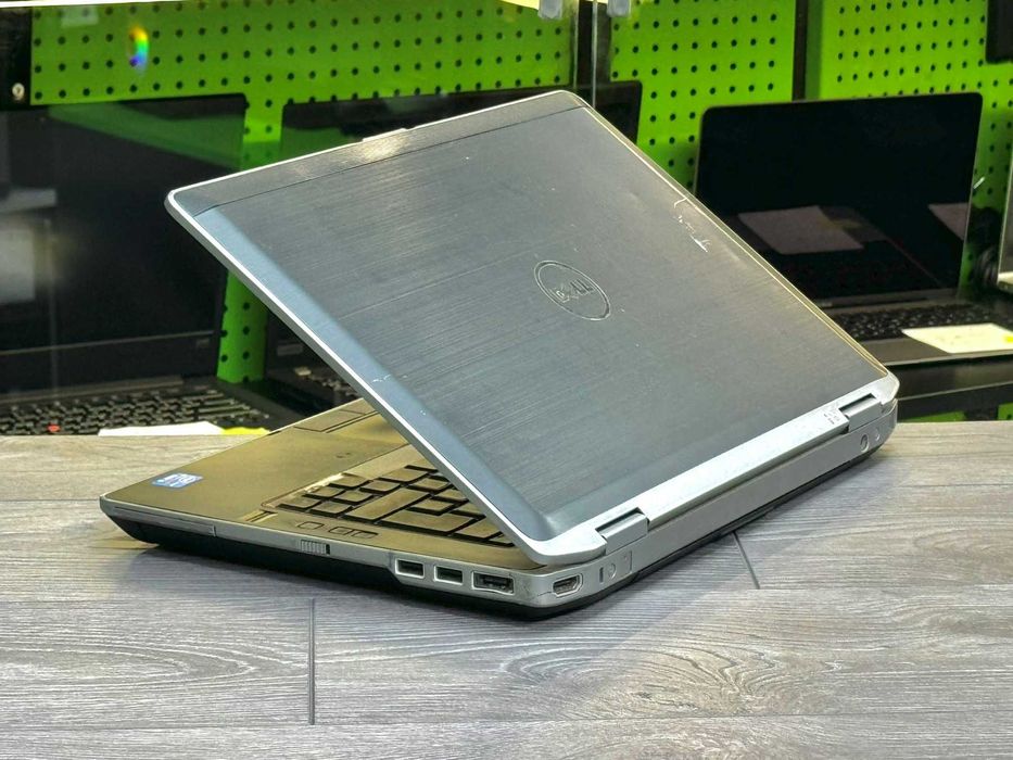 Нутбук Dell | 14 дюймів | металевий корпус | нова батарея