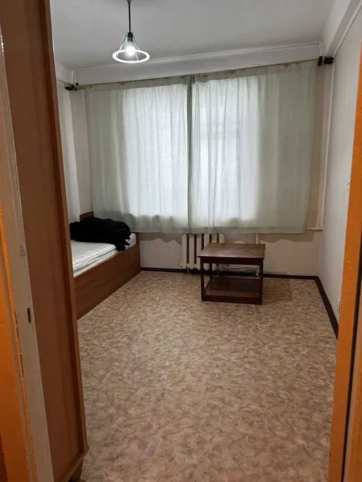 ПРОДАМ 2-х кім квартиру Березняковская ул. 10