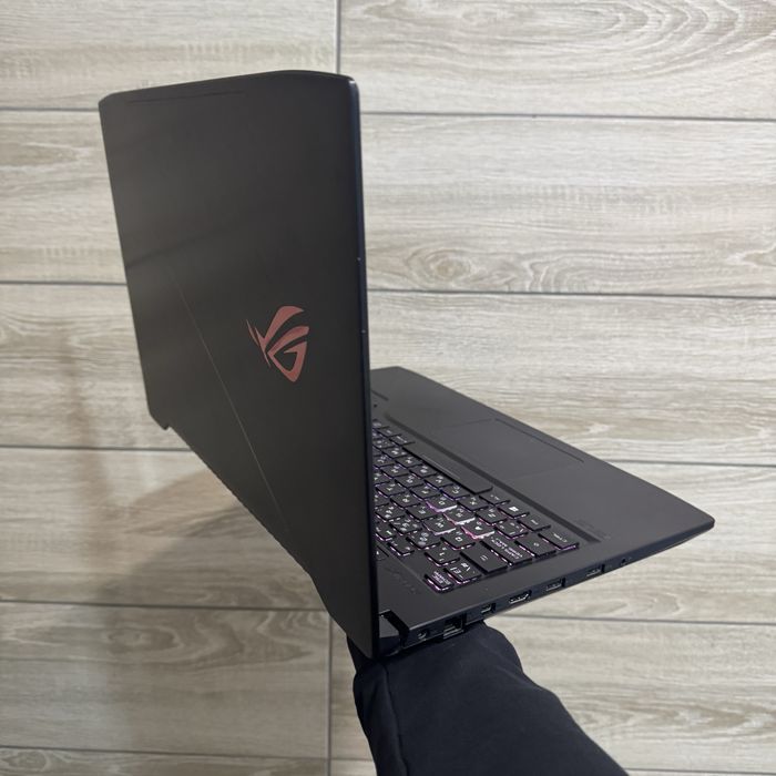Ігровий ноутбук Asus Rog i7 7700, Gtx 1050 4Gb, 16Gb Ddr4
