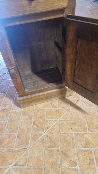 Móvel gavetas rústico