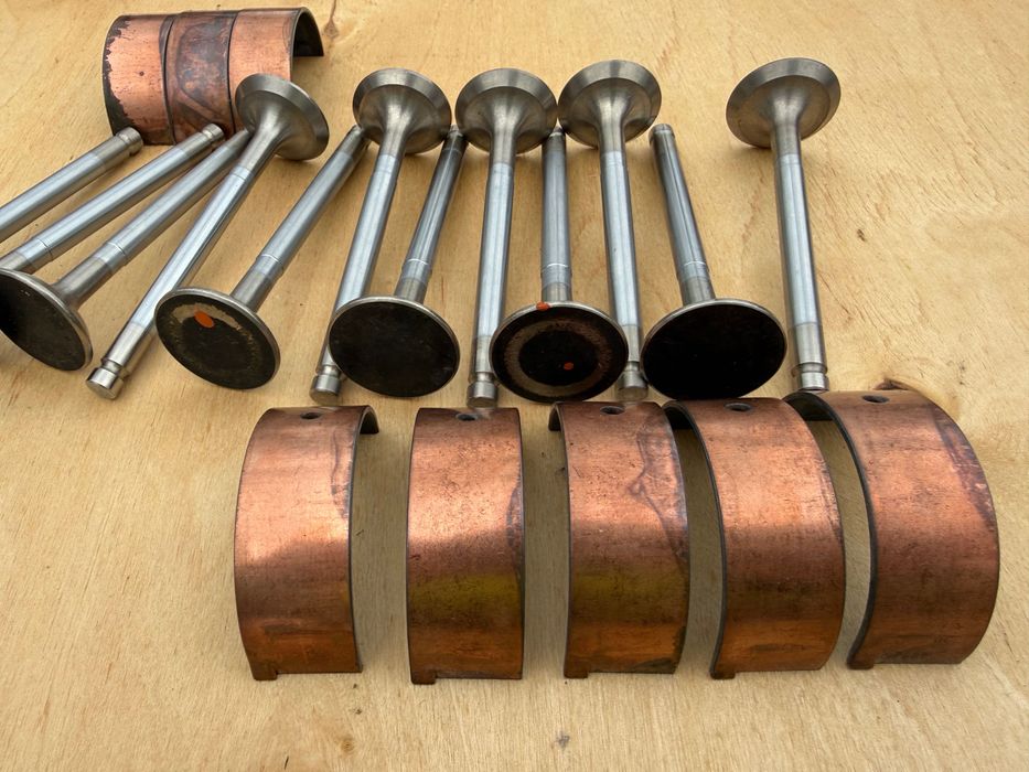 Panewki główne +zawory FIAT 125P FSO POLONEZ