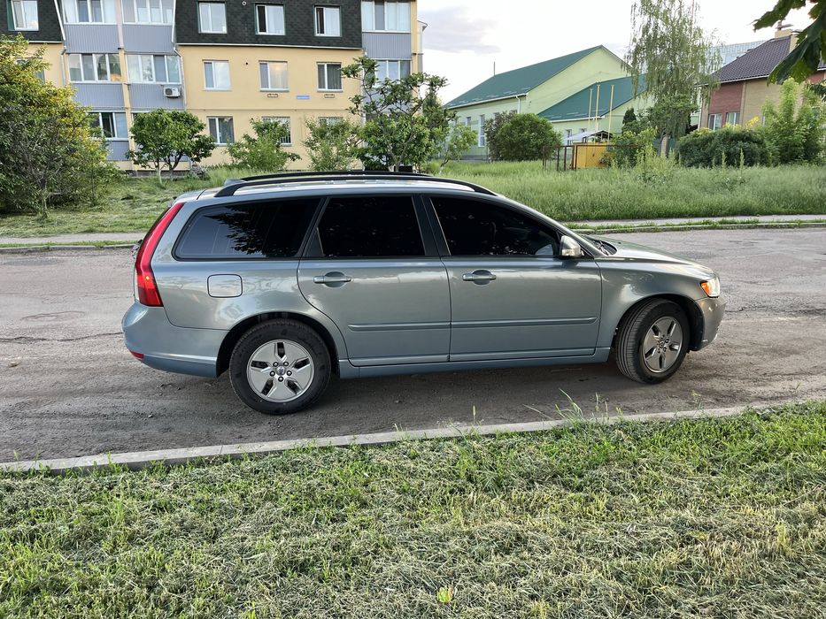 Продам власне авто Volvo v 50