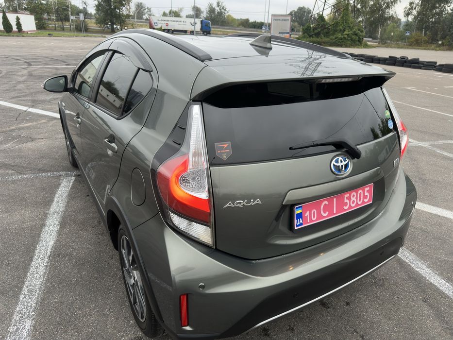 14200$ Toyota Aqua 1.5 Crossover гібрид 2019