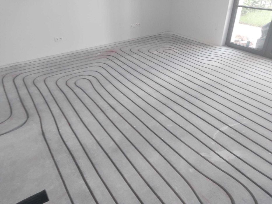 Frezowanie pod ogrzewanie podłogowe oraz montaż ogrzewania podłogowego