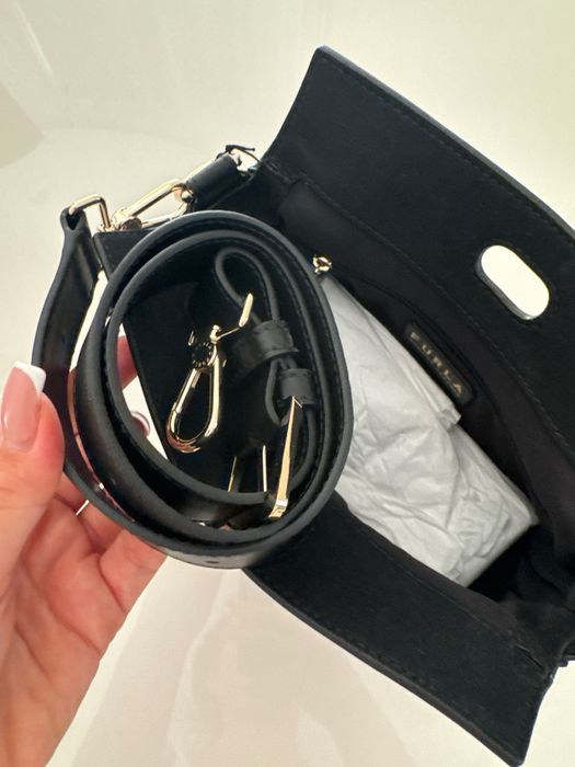 Шкіряні сумки кросбоді від furla