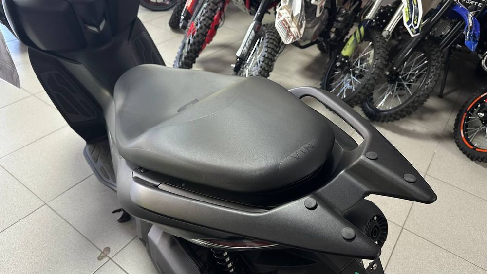 Скутер ZONTES ZT125T-D  Гарантія!! Кредит!! Доставка!!